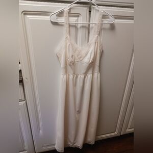Vintage Pale Pink Nightgown By Rogers. Size 34. Made Of Nylon Tricot. GUC.